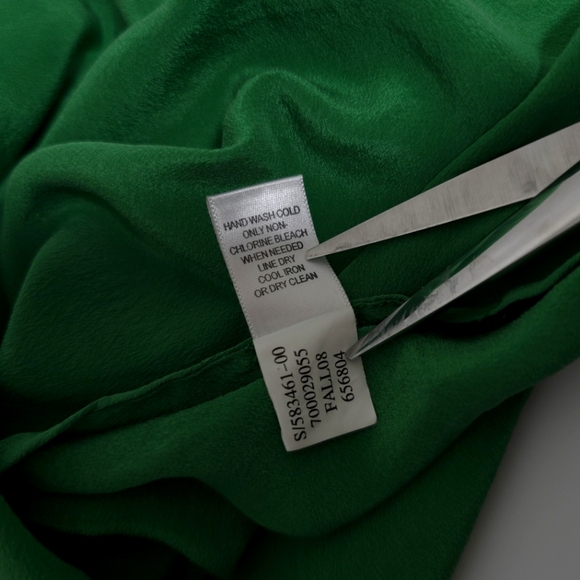 Banana Republic Green Cabana Silk Sleeveless Blouse NWT Size MEDIUM - Picture 10 of 11